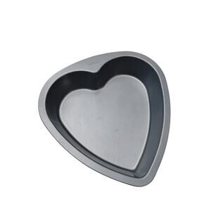 Wilton Heart Shape Cake Mold 10" x 10.5" Preowned